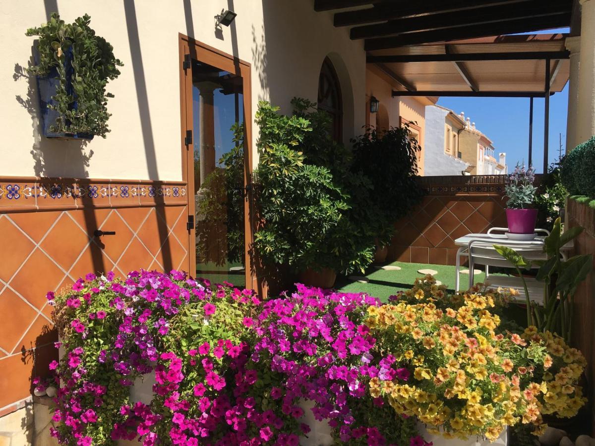Apartment With Private Patio Fuengirola Exteriör bild
