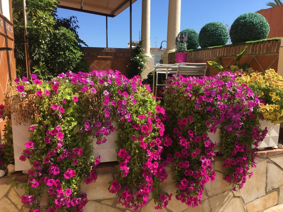 Apartment With Private Patio Fuengirola Exteriör bild