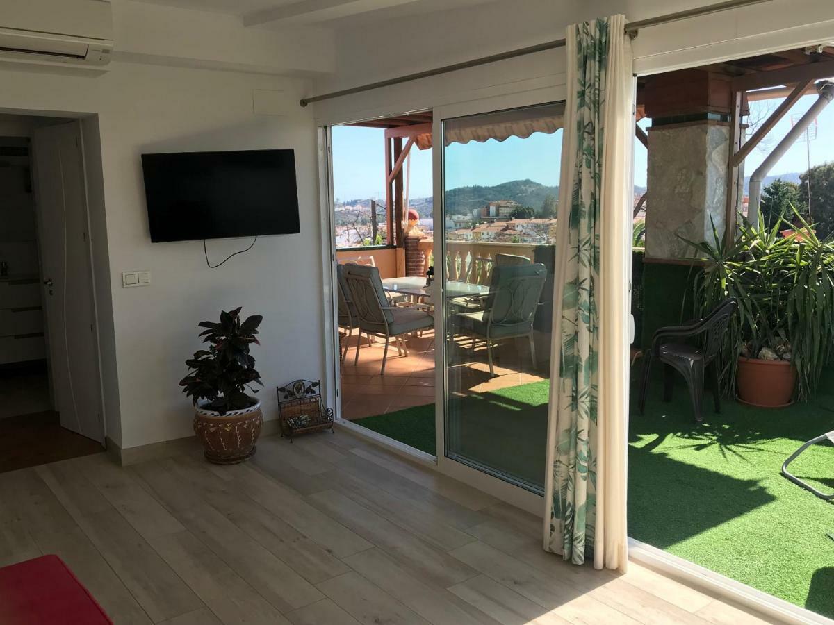 Apartment With Private Patio Fuengirola Exteriör bild