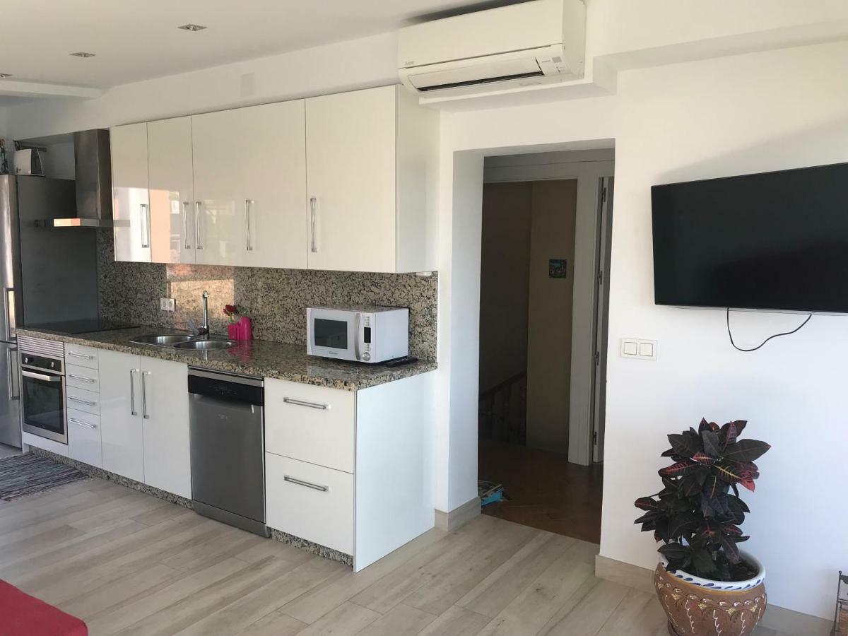 Apartment With Private Patio Fuengirola Exteriör bild