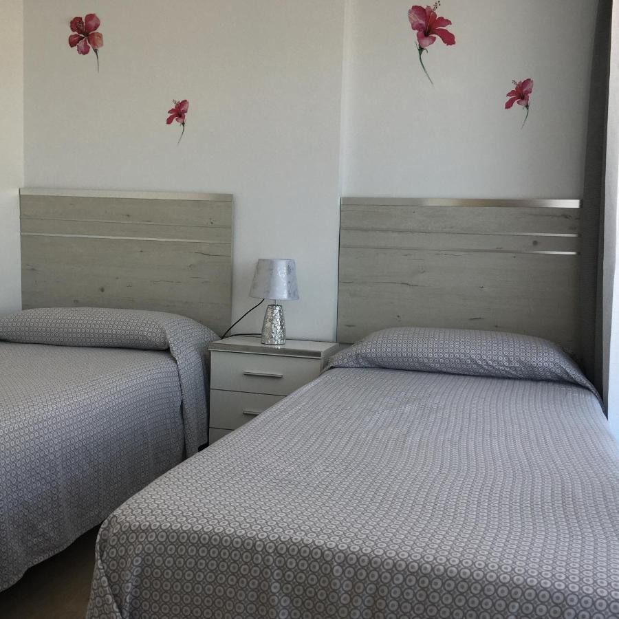 Apartment With Private Patio Fuengirola Exteriör bild